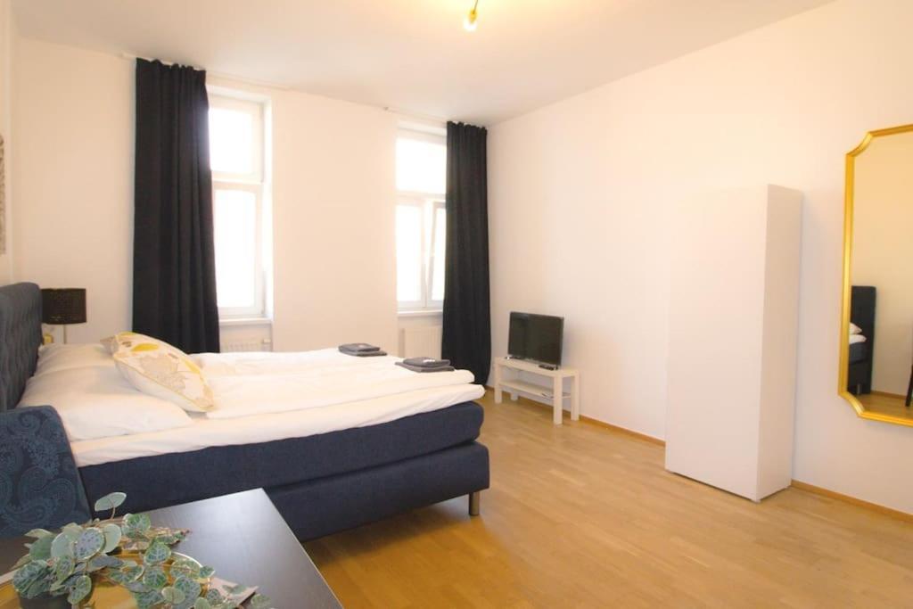 Stilvolle Urbane Auszeit L Lf19 Apartment Wina Bagian luar foto