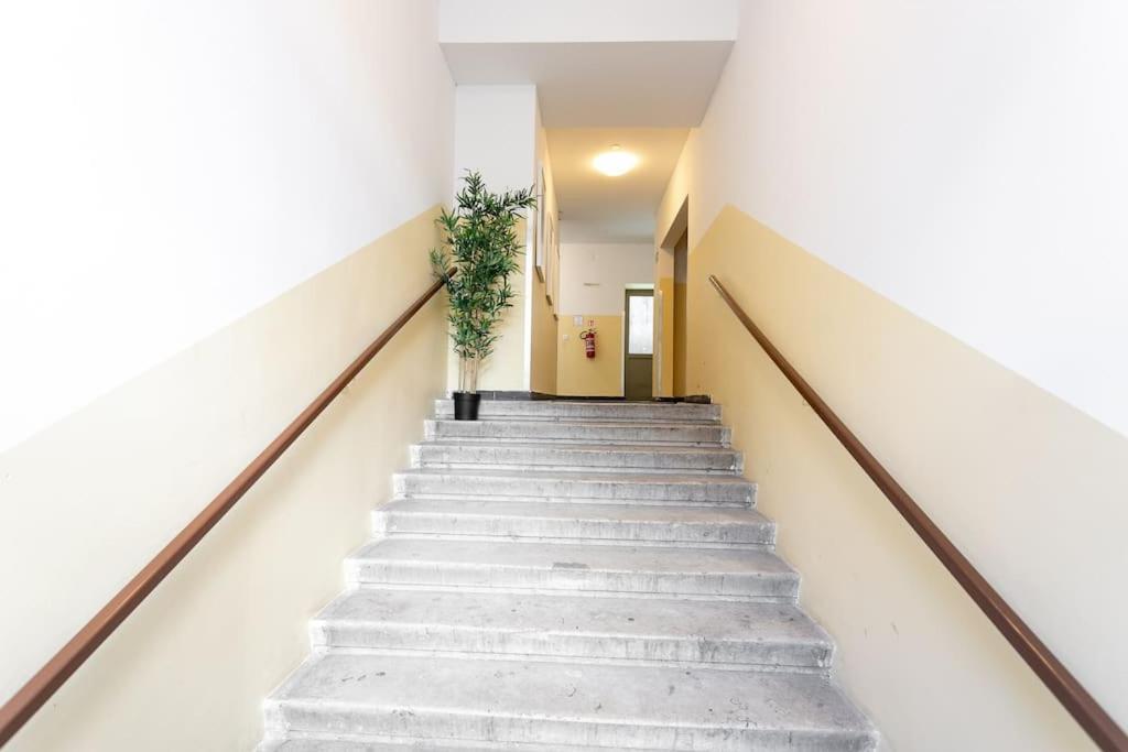 Stilvolle Urbane Auszeit L Lf19 Apartment Wina Bagian luar foto